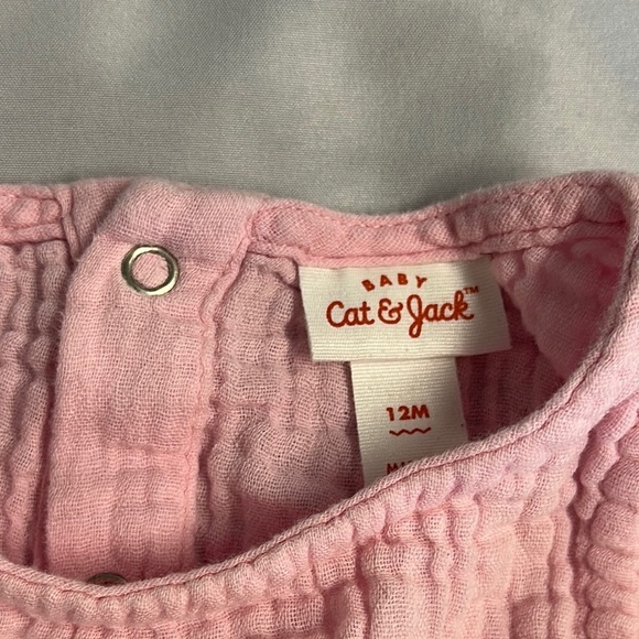 Cat & Jack - Soft Pink Baby Romper Outfit - Picture 2 of 3